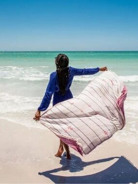 NWT RARE Sand Cloud Vibe Beach Towel